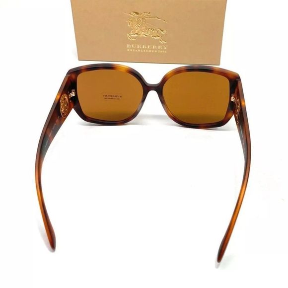 Burberry Women´s Matte Havana Square Sunglasses!
